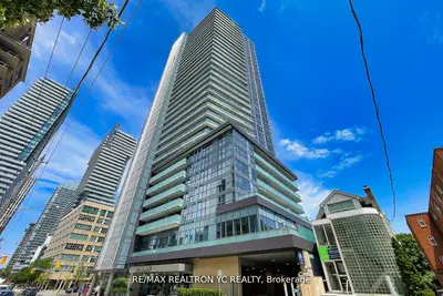 Condo Apartment in Toronto