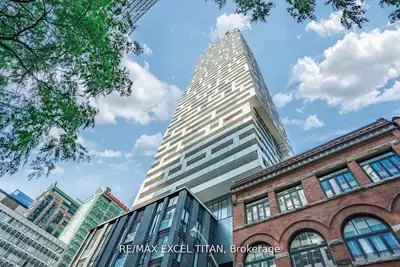 Condo Apartment in Toronto