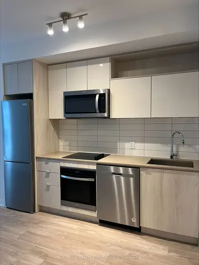 Condo Apartment in Toronto