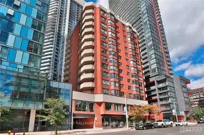 192 JARVIS Street 903, Toronto C08, ON M5B 2J9