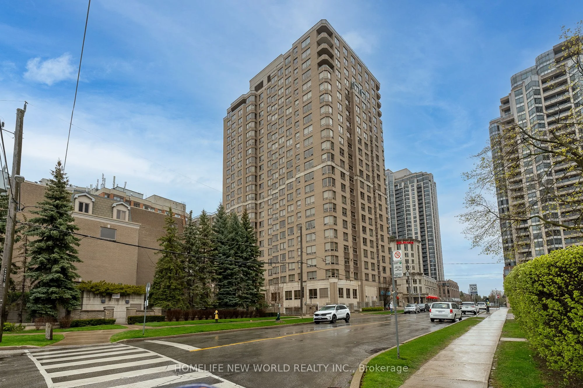 Condo Apartment in Toronto