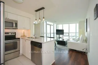 Condo Apartment in Toronto