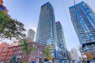 Condo Apartment in Toronto