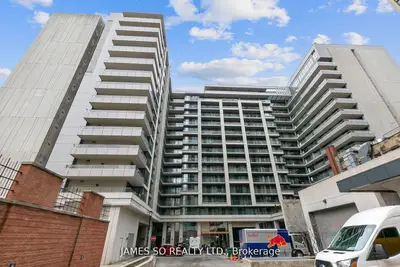 Condo Apartment in Toronto
