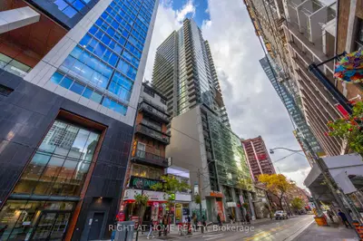 Condo Apartment in Toronto