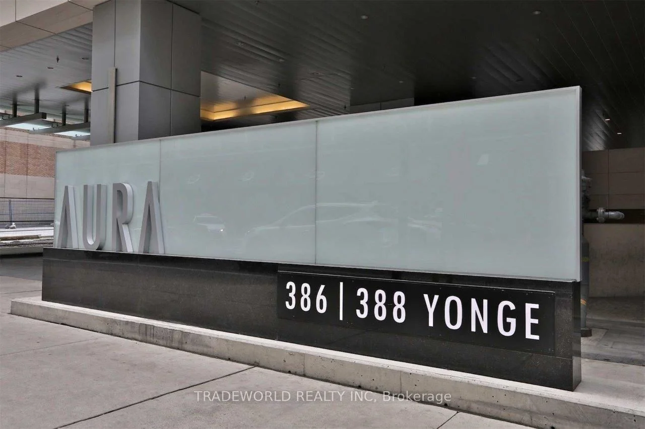 388 Yonge Street 6902, Toronto C01, On M5b 0a4