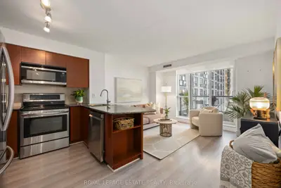 Condo Apartment in Toronto