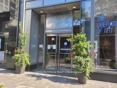155 Yorkville Avenue N 803, Toronto C02, On M5r 1c4