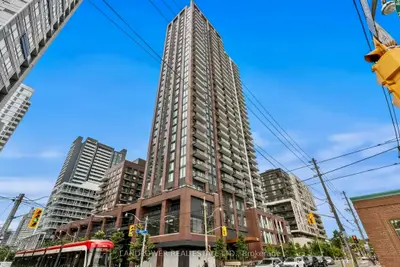Condo Apartment in Toronto