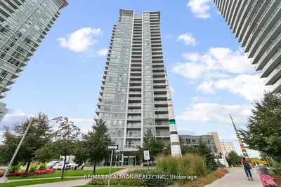 Condo Apartment in Toronto