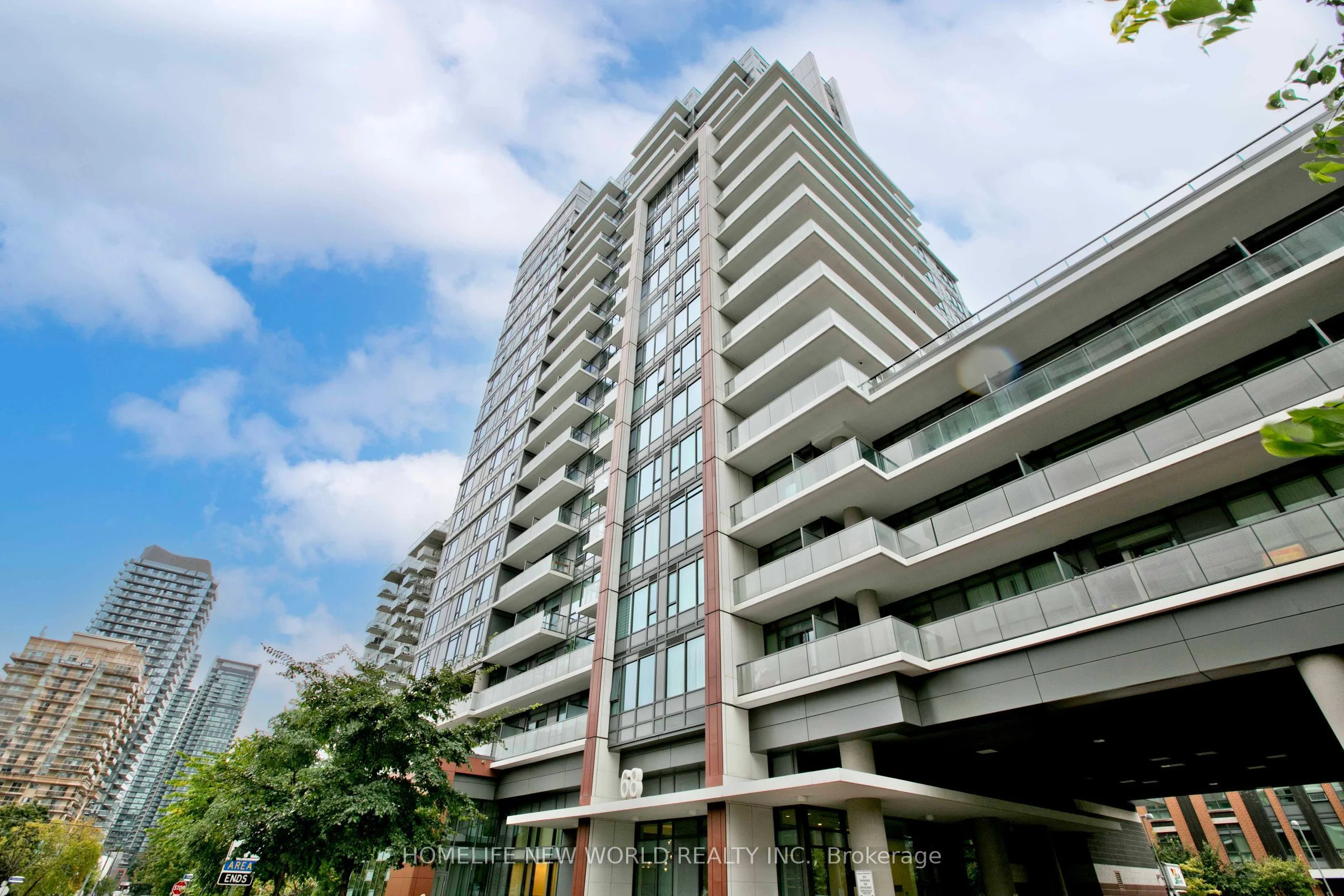 Common Element Condo in Toronto