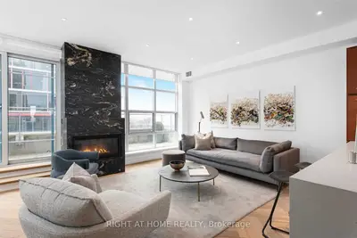 Condo Apartment in Toronto