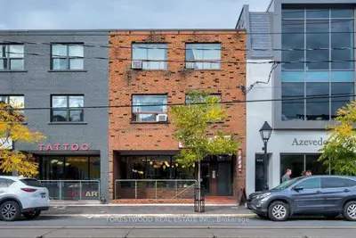 Upper Level in Toronto