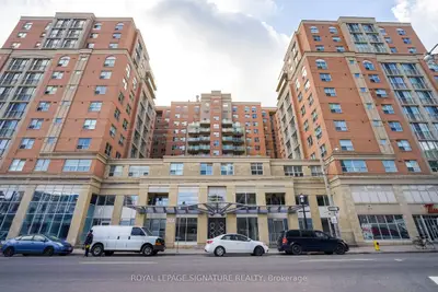 Condo Apartment in Toronto