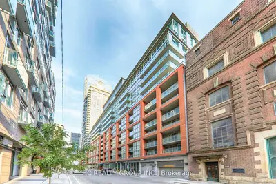 Condo Apartment in Toronto