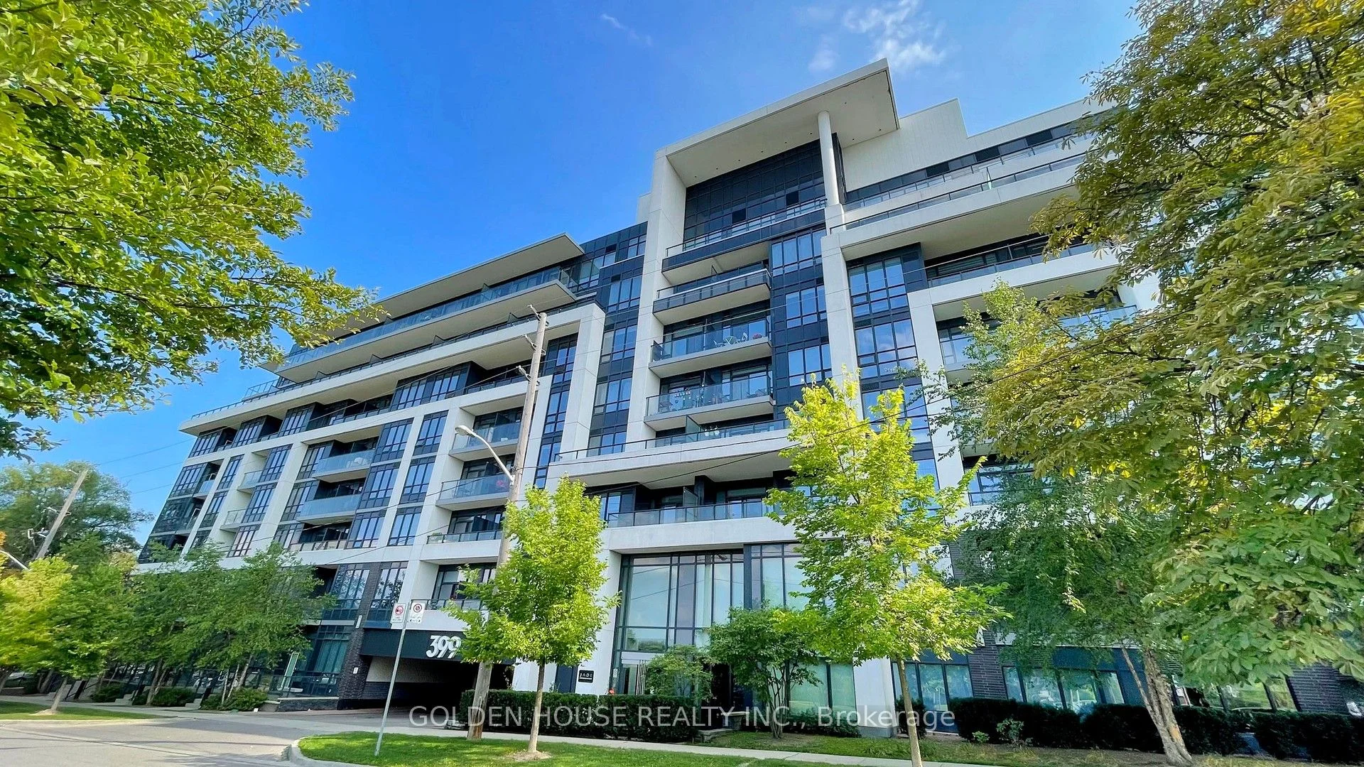 Condo Apartment in Toronto