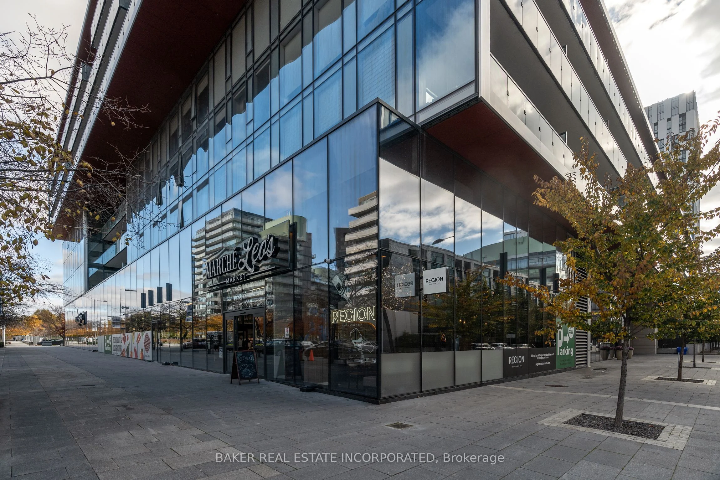 180 Mill Street S552, Toronto C08, On M5a 0v7