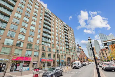 Condo Apartment in Toronto