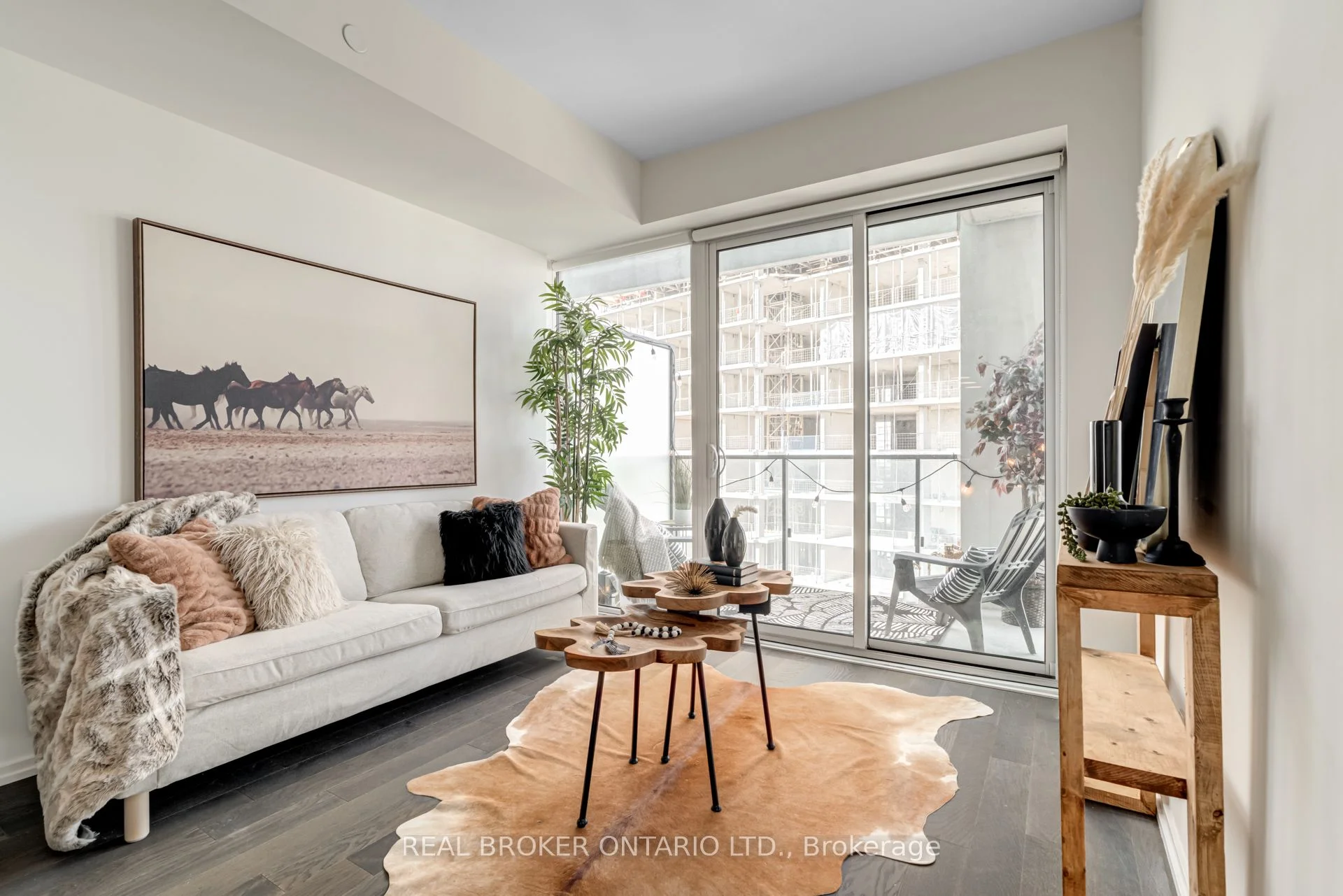 5 Soudan Avenue 2808, Toronto C10, On M4s 1v5