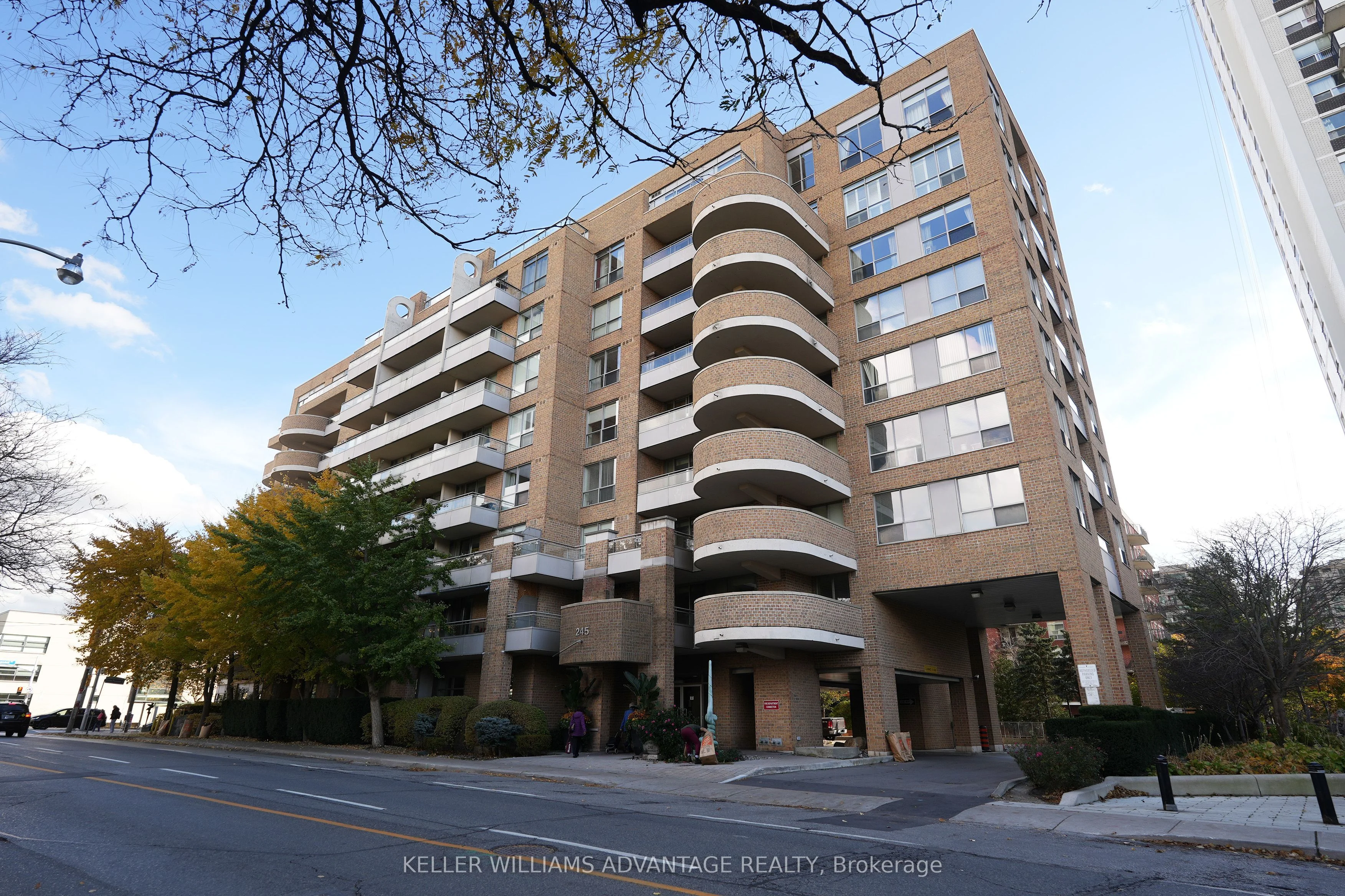 245 Davisville Avenue Lph8, Toronto C10, On M4s 3h4