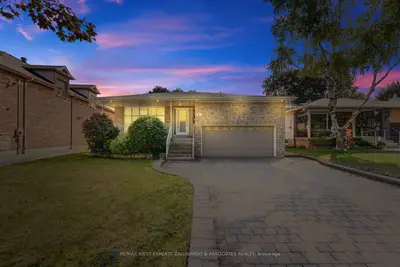 Detached in Toronto