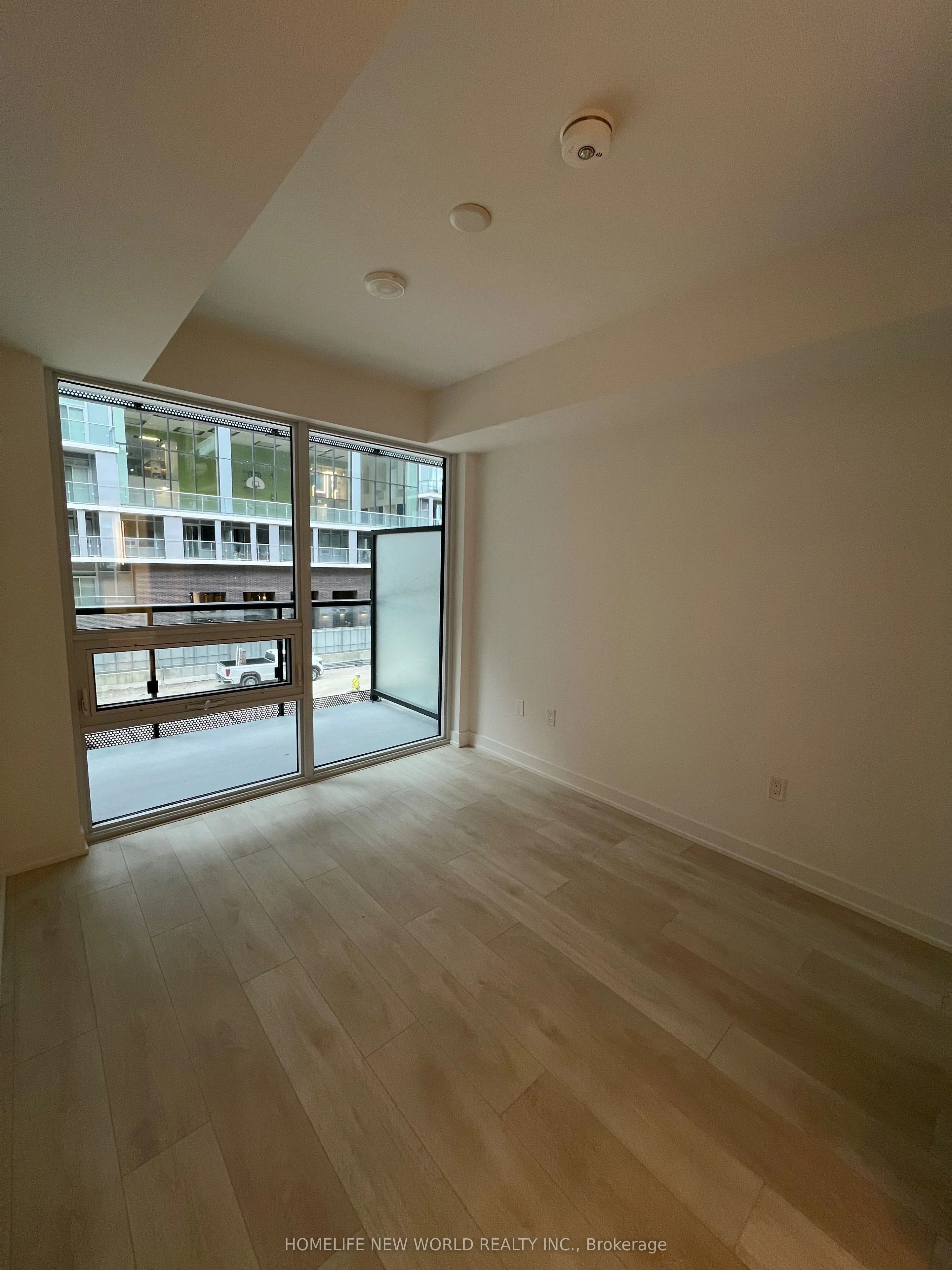 117 Broadway Avenue 322N, Toronto C10, ON M4P 0A5