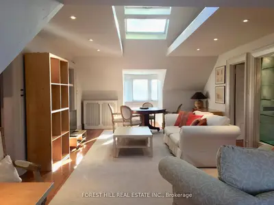 Upper Level in Toronto