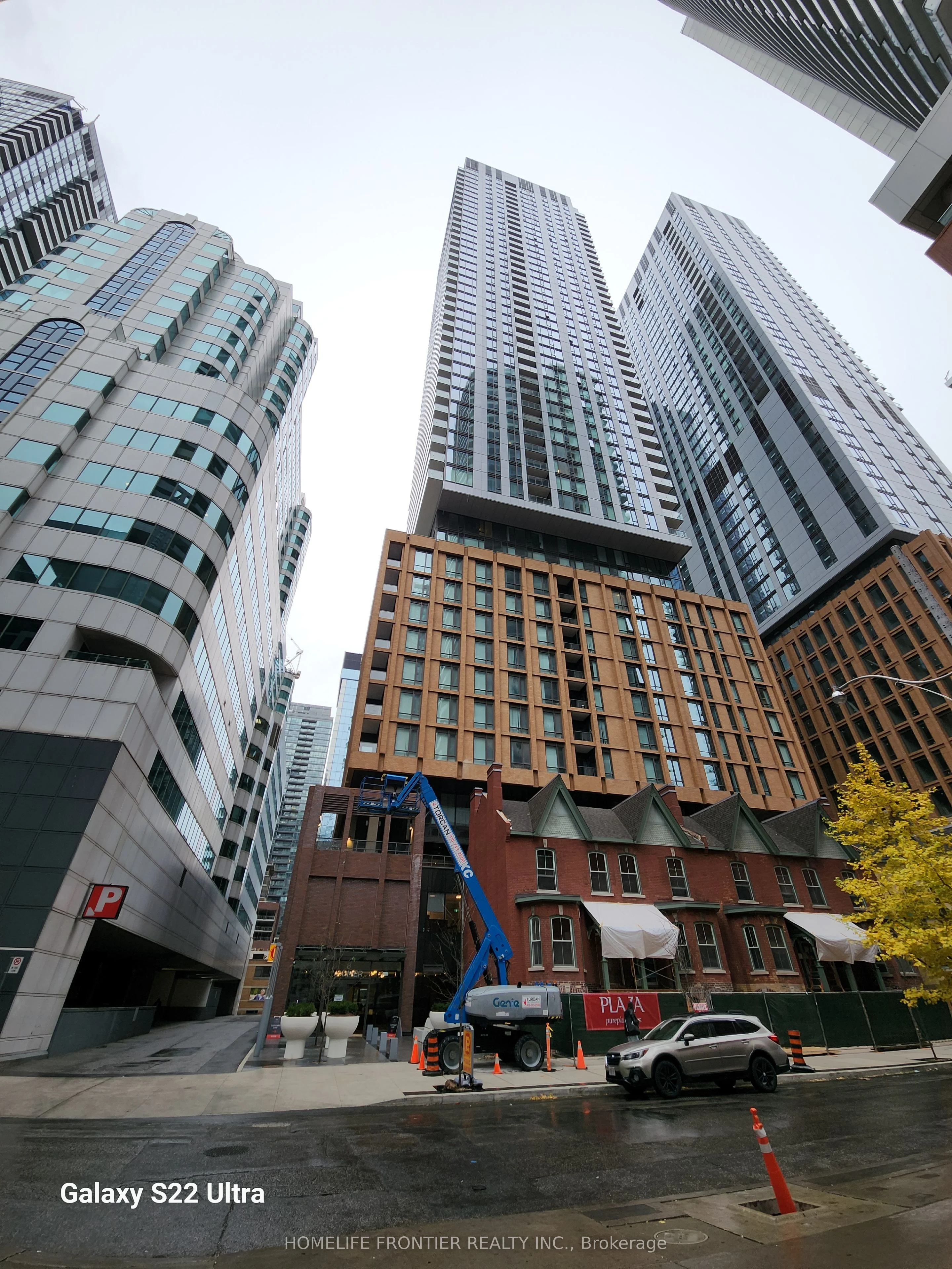 8 Widmer Street 3301, Toronto C01, On M5v 0w6