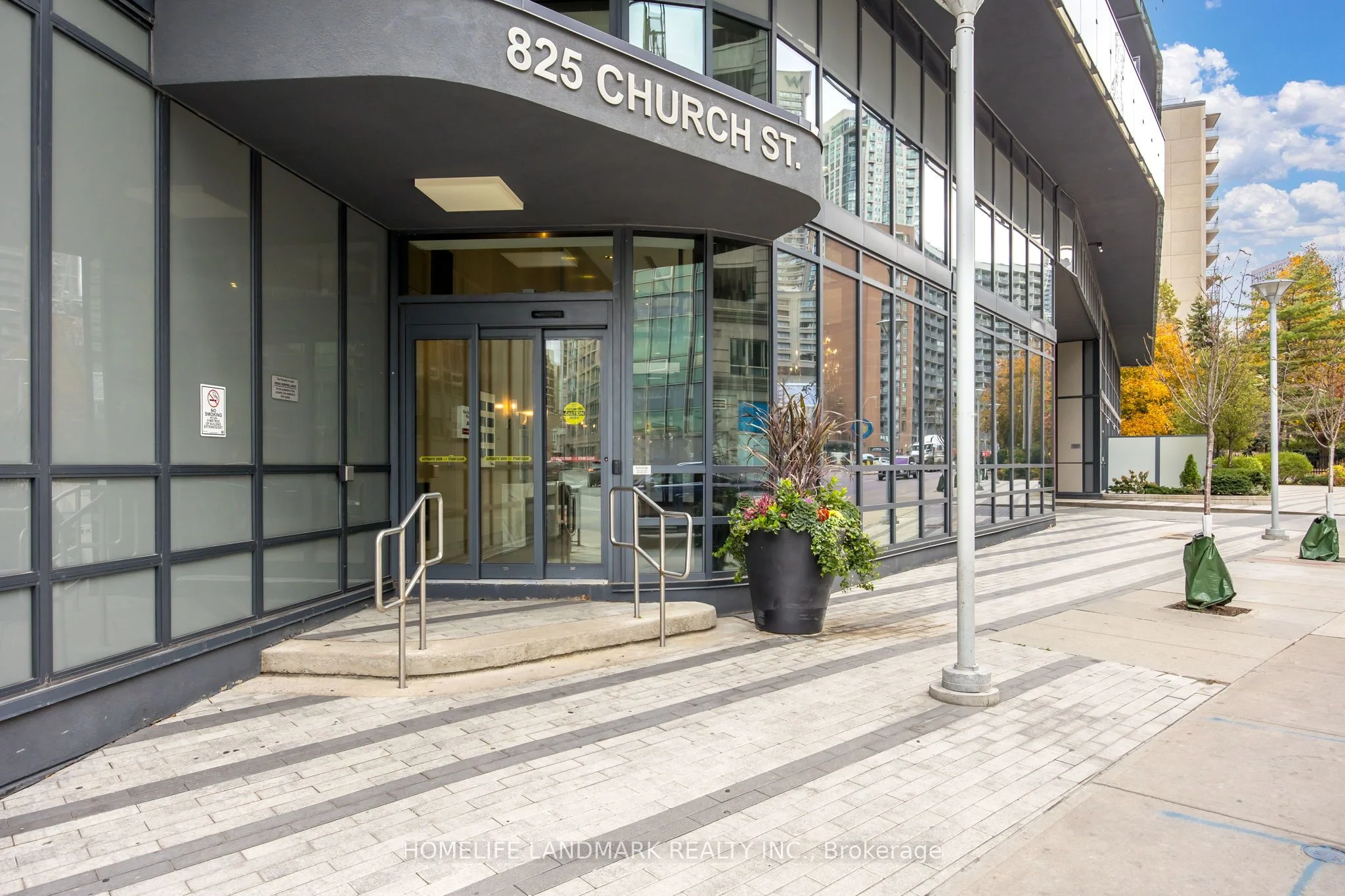 825 Church Street 3002, Toronto C09, On M4w 3z4
