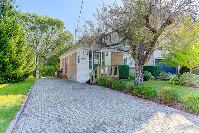 Detached in Toronto
