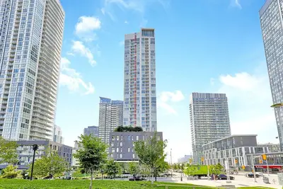 75 Queens Wharf Road 3701, Toronto C01, On M5v 0j8