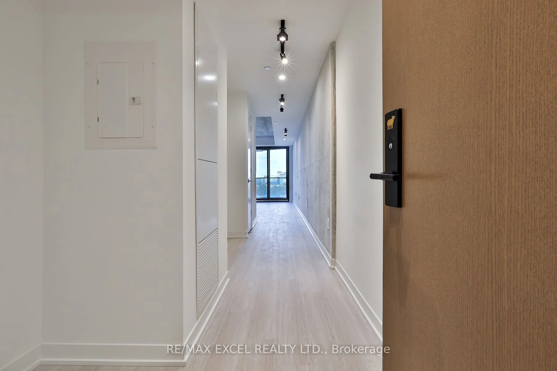 195 McCaul Street 1214, Toronto C01, ON M5T 1W6