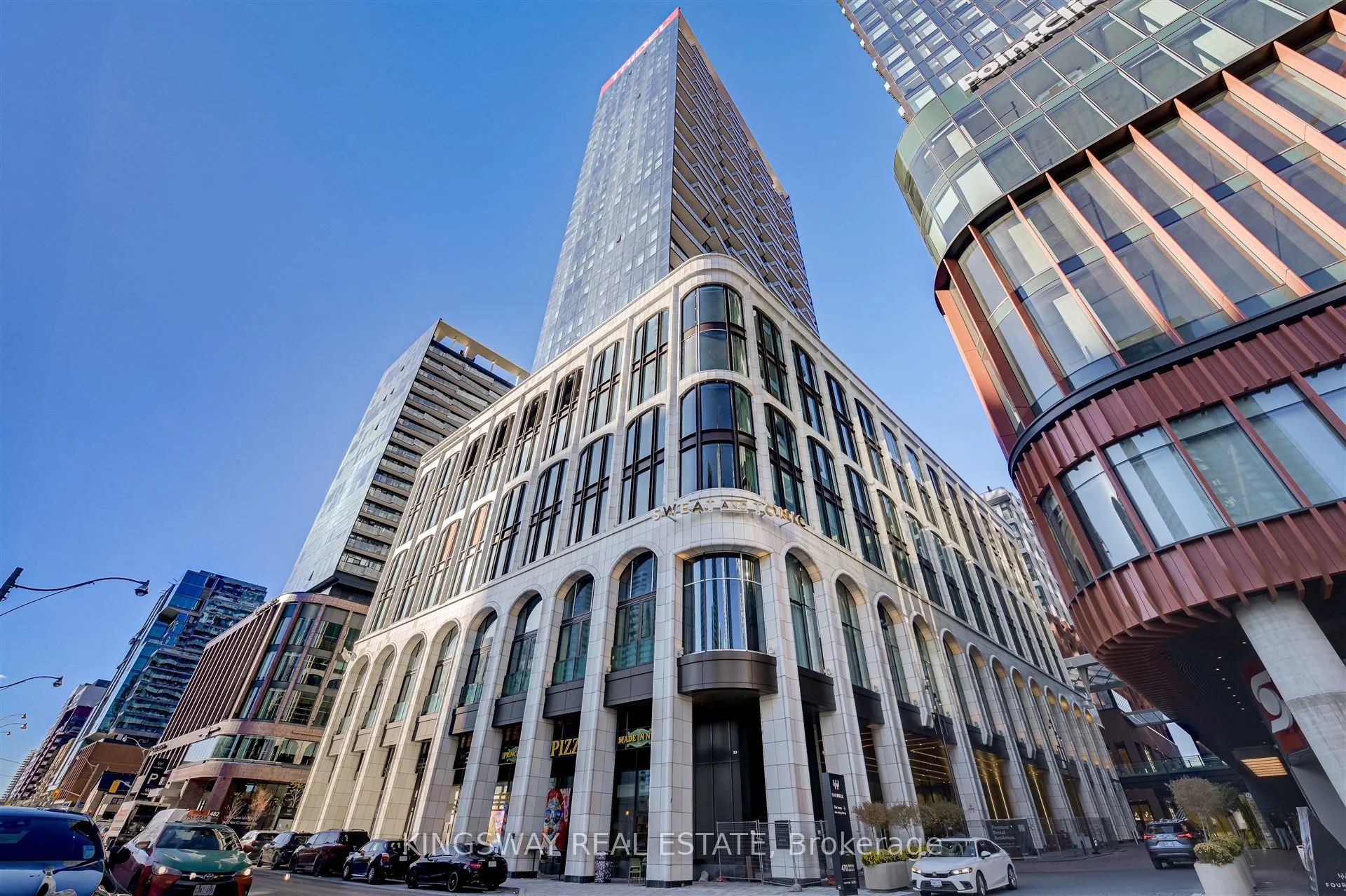 Condo Apartment in Toronto