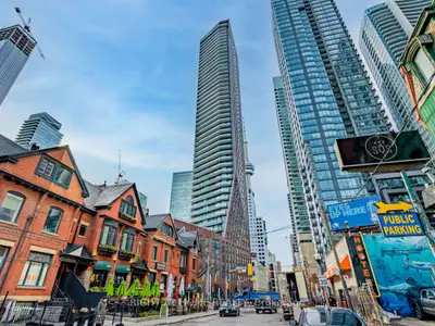 Condo Apartment in Toronto