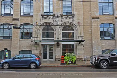 Condo Apartment in Toronto
