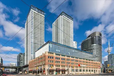 Condo Apartment in Toronto