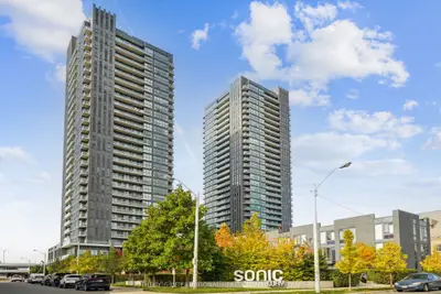 Condo Apartment in Toronto