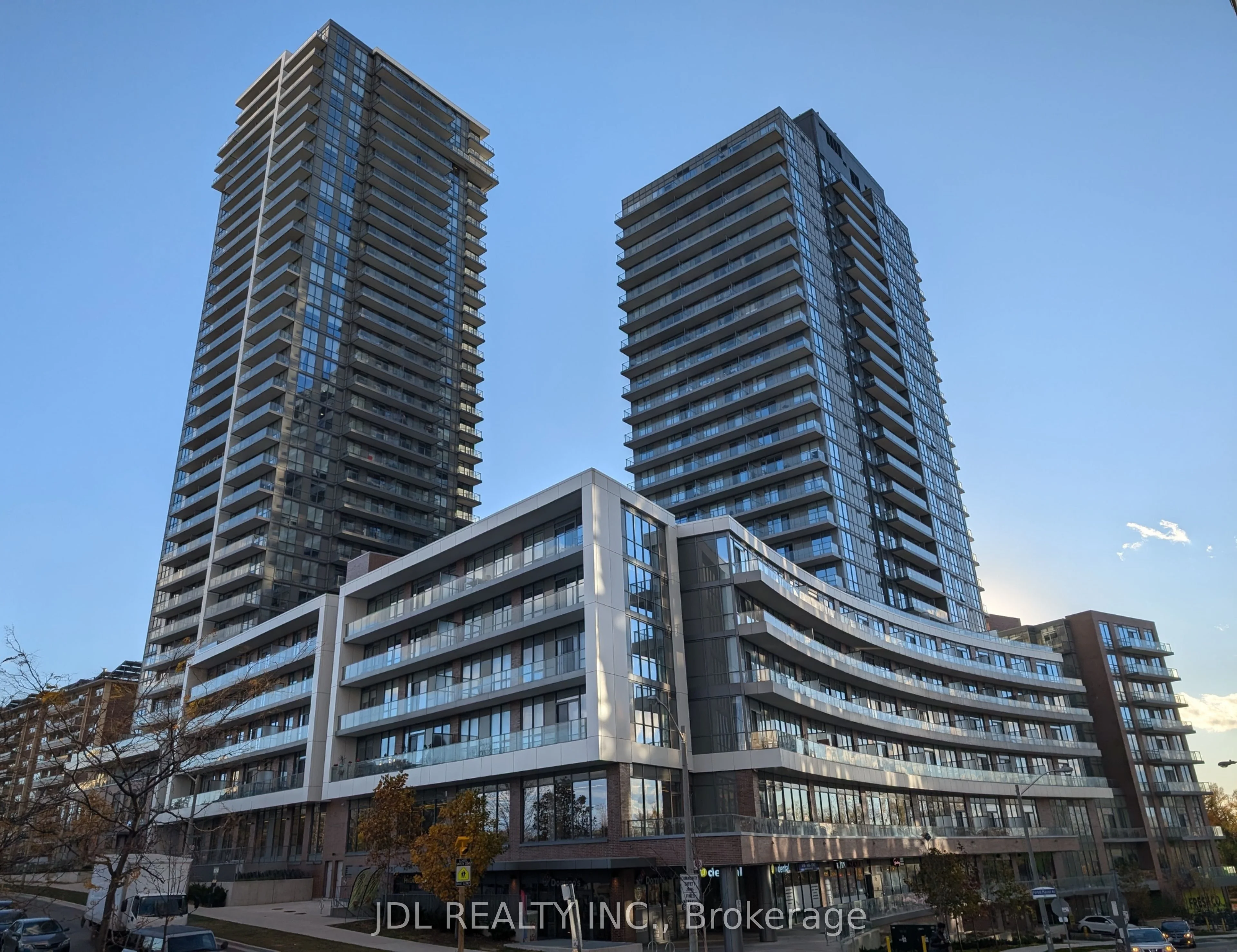 Condo Apartment in Toronto