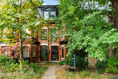 Duplex in Toronto