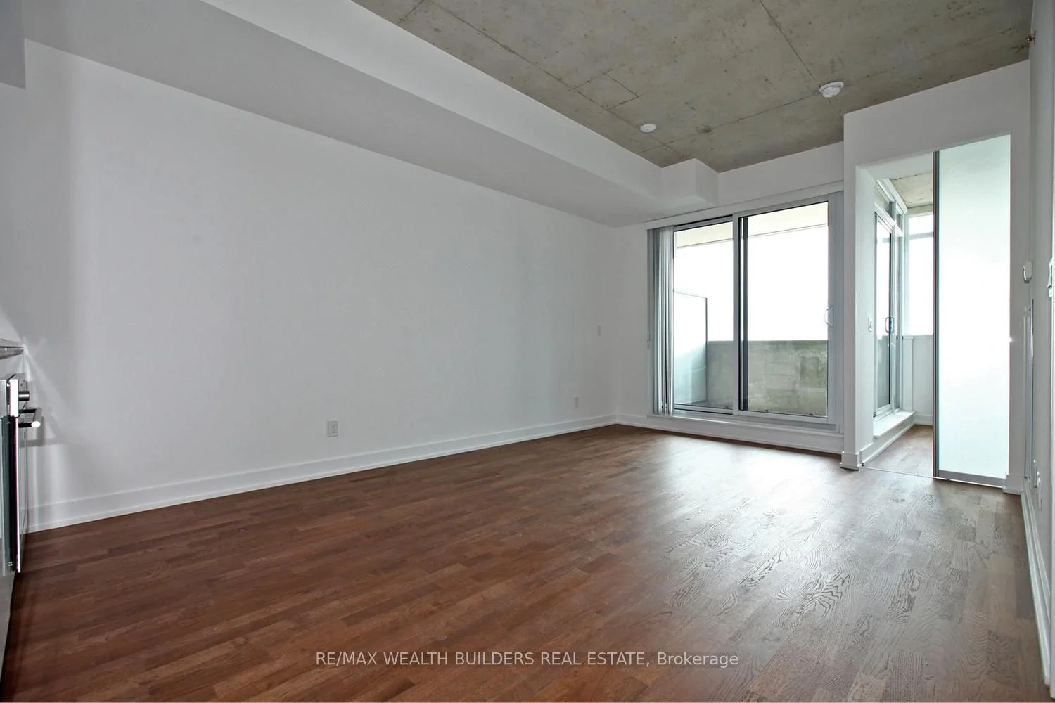 20 Minowan Miikan Lane 621, Toronto C01, On M6j 0e5