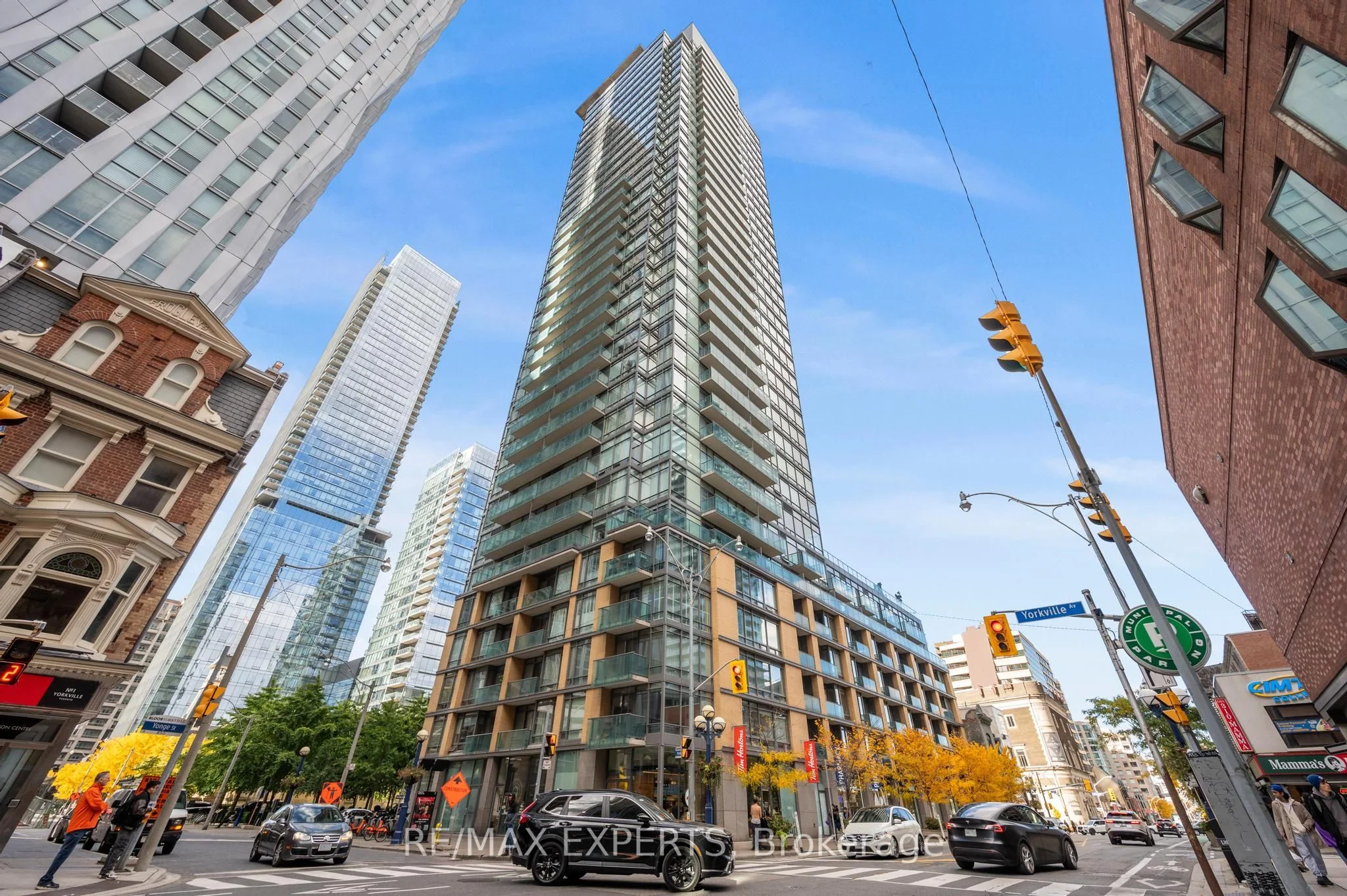 18 Yorkville Avenue 1104, Toronto C02, On M4w 3y8