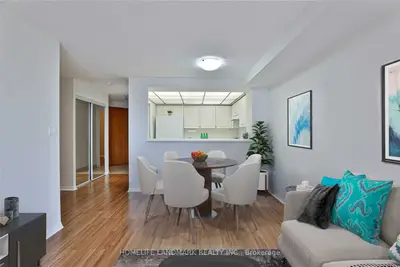 Condo Apartment in Toronto