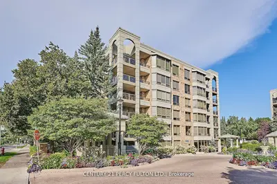 Condo Apartment in Toronto