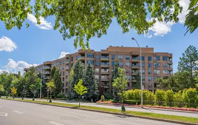 Condo Apartment in Toronto