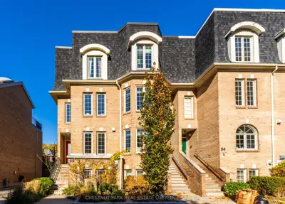 Att/Row/Townhouse in Toronto