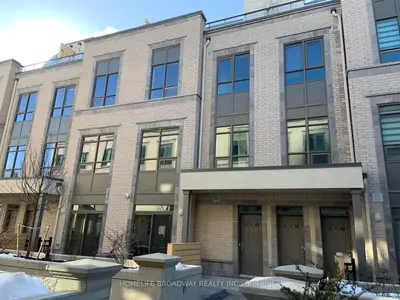 Condo Townhouse in Toronto