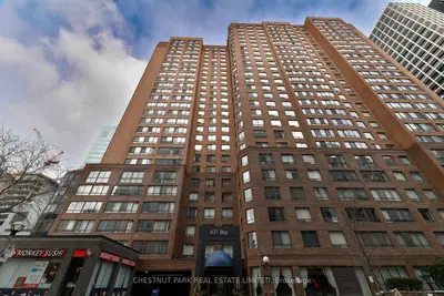 Condo Apartment in Toronto