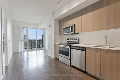 Condo Apartment in Toronto