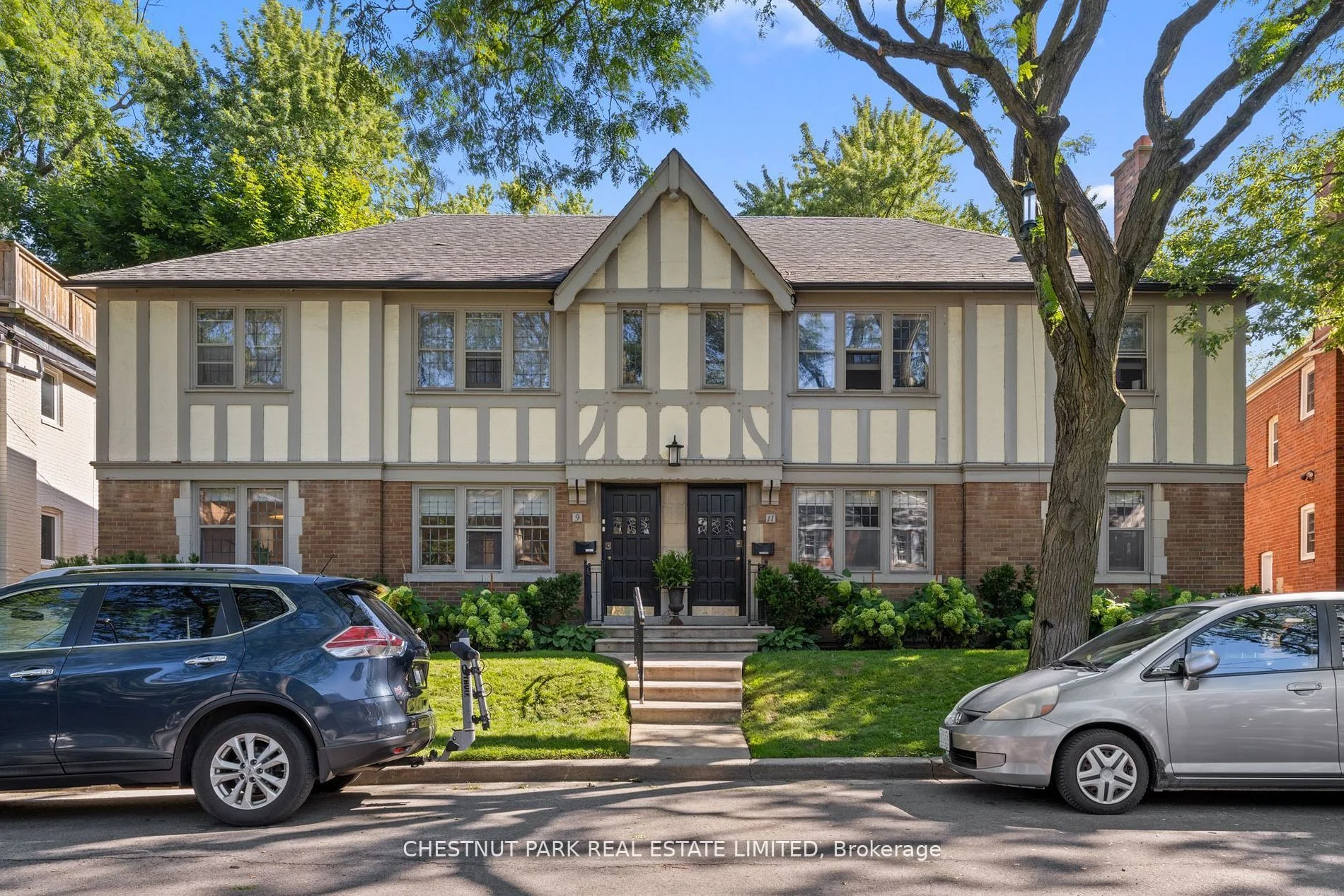 Fourplex in Toronto