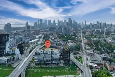 Condo Apartment in Toronto